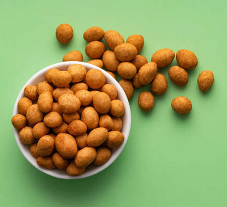 Arachis hypogaea - Organic Japanese peanuts in the bowlの写真素材