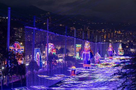 Medellin, Antioquia. Colombia - January 2, 2024. Parks in the city's neighborhoods with Christmas lights with beautiful designs.の写真素材