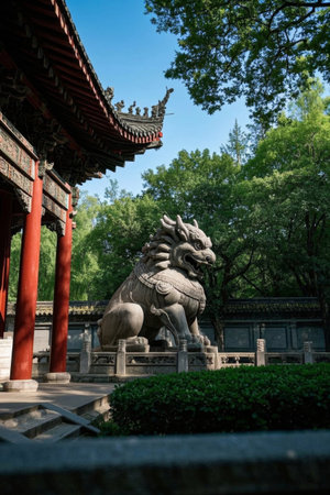 The solemn protection of the stone lions of the ancient temple, the courtyard has a deep and long ancient charmの素材