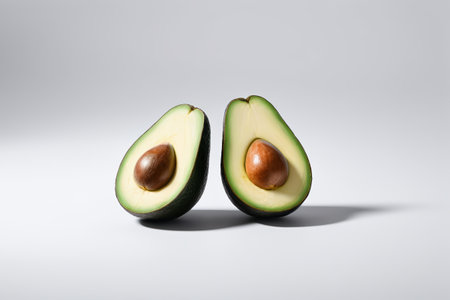 there is a half of an avocado and a half of an avocadoの素材