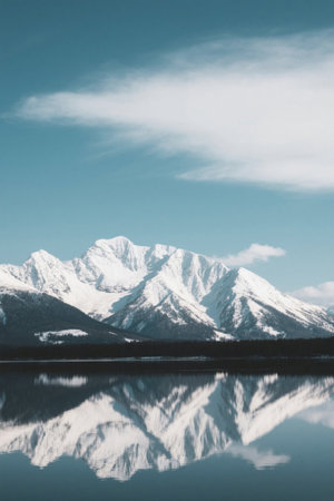 Panoramic view of the natural scenery of Snow Mountain Lakeの素材