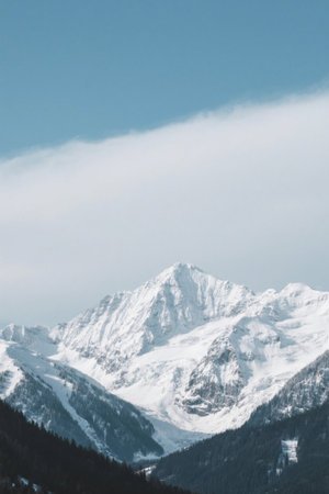 Panoramic view of Snow Mountain natureの素材