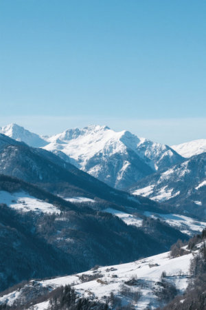 Snow Mountain Continuous Natural Sceneryの素材