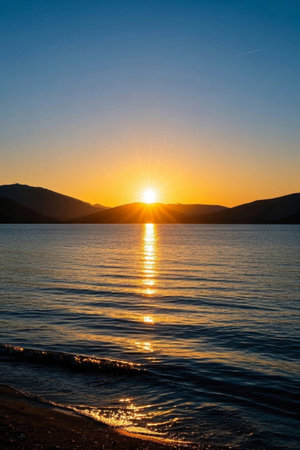 Natural scenery at sunset by the lakeの素材