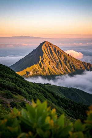 Mountain landscape surrounded by sea of cloudsの素材