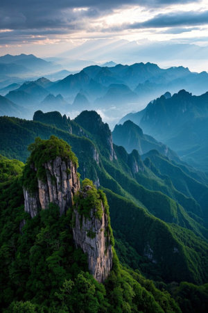 Magnificent mountain natural scenery panoramaの素材