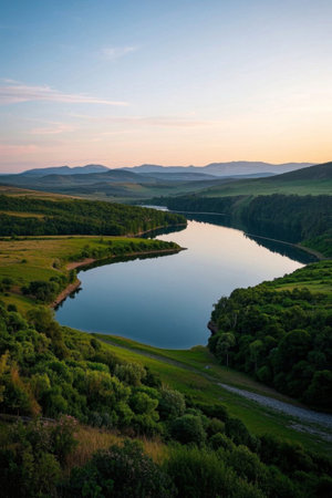 Outdoor valley lake natural sceneryの素材