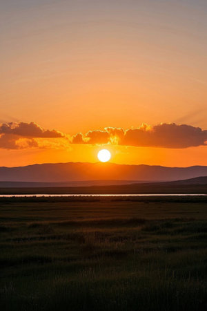 Grassland sunset sceneryの素材