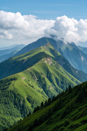 Green mountains and white clouds, natural scenery and beautiful sceneryの素材