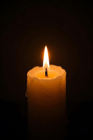 Close up of burning candlesの素材