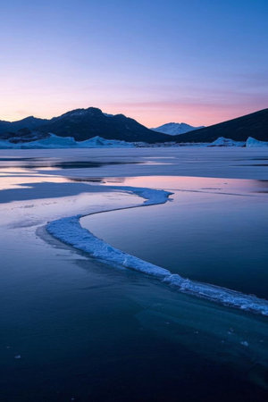 Glacier Lake Dusk Natural Landscapeの素材