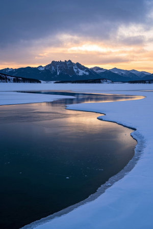 Snow Mountain River Flow Yellow Sceneryの素材