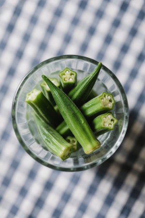 Fresh okra in a glassの素材