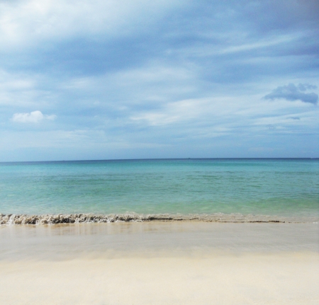tropical beach,  Bang Tao Beach, Phuket, Thailand, Asia , beautiful tropical beach with gentle ripples in turquoise waters の写真素材