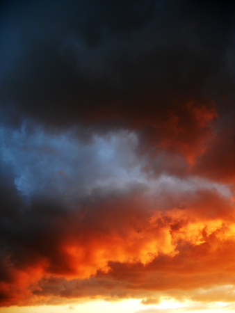 Dramatic sunset cloudsの写真素材