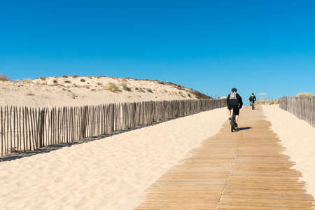 Access to the beach of Le Porge, near Lacanau in Gironde, Franceの写真素材
