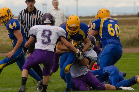 Sargent, CO, 09/14/2013, Football game: Elbert High School versus Dove Creek High Schoolのeditorial素材