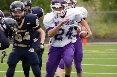 Nederland, CO: August 30, 2014- Elbert High School vs Nederland High Schoolのeditorial素材