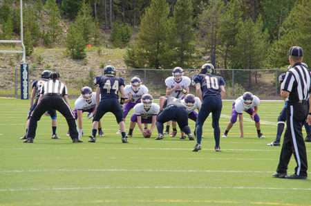 Nederland, CO: August 30, 2014- Elbert High School vs Nederland High Schoolのeditorial素材