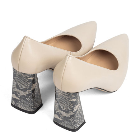 Beige Women's Business Comfortable Leather Office Shoes with Wide Heel with Sharp toe on White Background.の写真素材