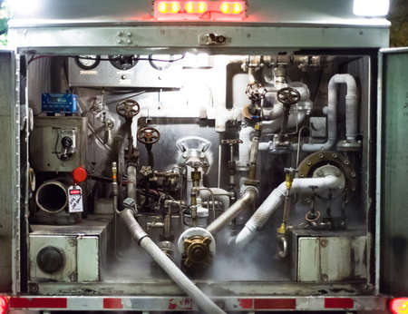 Pipes and tanks for handling industrial liquid nitrogen