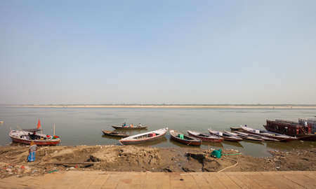 VARANASI, INDIA - 27 Oct 2016: Rowboats on the River Ganges on October 27, 2016 in Varanasi, Indiaのeditorial素材