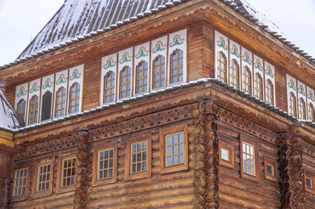 The wooden royal palace, built in the village of Kolomenskoye near Moscow in the second half of the XVII century. Wooden architecture. Log palace in winter in Moscow.The building is made of large logsの写真素材