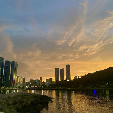 Sunset in the cityの写真素材