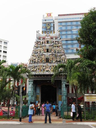 Little India, Singapore, March 1, 2001 - Sri Veeramakaliamman Templeのeditorial素材