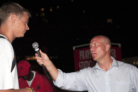 New York, NY - August 23: Rev. Shawn Holes "on right" does open air preaching on Union Square.  Taken August 23rd, 2008 in New York City. のeditorial素材