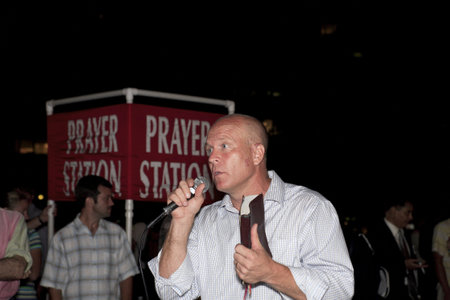 New York, NY - August 23: Rev. Shawn Holes does open air preaching on Union Square.  Taken August 23rd, 2008 in New York City. のeditorial素材