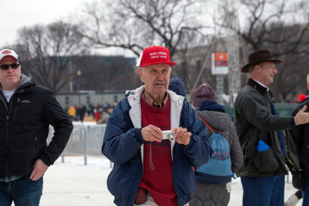 WASHINGTON, DC - JANUARY 20: Senior man during Inauguration of Donald Trump.  Taken January 20, 2017 in District of Columbia.のeditorial素材