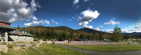 COOS COUNTY, NEW HAMPSHIRE, USA - MAY 27:  Parking area of  Marshfield Station at base of Mount Washington.  Taken May 27, 2017 in New Hampshire.のeditorial素材
