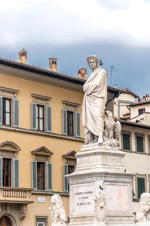Statue of Dante Alighieri located in Santa Croce square in Florence, Italyの写真素材