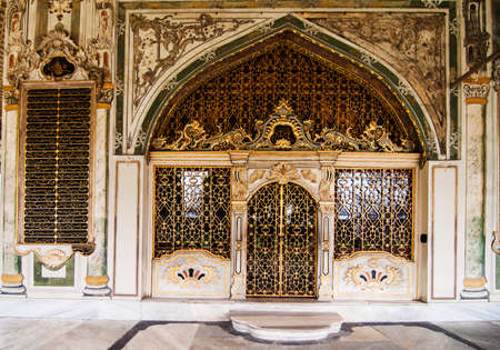 architectural details inside the Topkapi Palace in Istanbul, Turkeyのeditorial素材