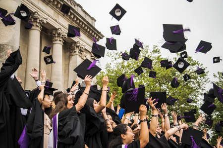 PORTSMOUTH - JULY 20: graduation ceremony at Portsmouth University on July 20, 2015 in Portsmouth, UKのeditorial素材