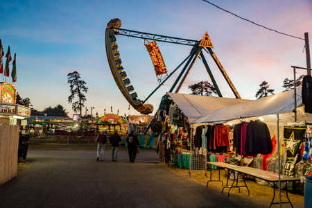 FRYEBURG ME - OCTOBER 4: People enjoy the fair, the theme park and vendors on October 4, 2015 in Fryeburg Maine, USAのeditorial素材