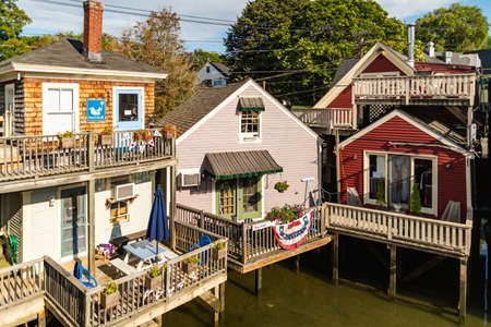 KENNEBUNKPORT, MAINE - SEPTEMBER 9,2017: Nice wooden houses in Kennebunkport, Maine, USAのeditorial素材
