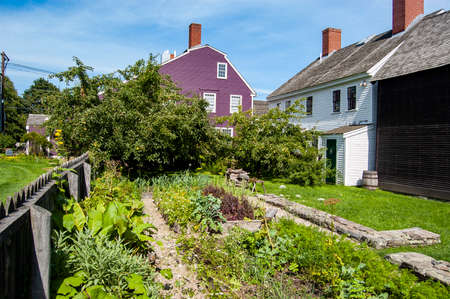 PORTSMOUTH, NH - JULY 30, 2008: The historic Strawbery Banke Museum, ofl colonial installation in New Hampshireのeditorial素材