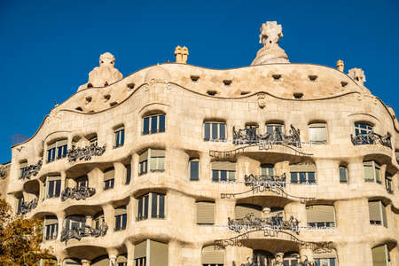 BARCELONA, SPAIN- DECEMBER 19, 2018: Old styled Building in downtown Barcelona, on December 19, 2018 in Barcelona Spainのeditorial素材