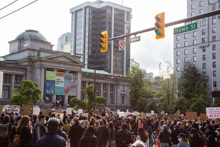 Downtown Vancouver, British Columbia, Canada - May 31, 2020: Big Crowd of People Protesting on Black Lives Matter at Vancouver Art Gallery.のeditorial素材