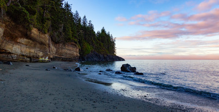 Panoramic View of Mystic Beach on the West Coast of Pacific Ocean. Summer Sunny Sunrise. Canadian Nature Landscape Background Panorama. Located near Victoria, Vancouver Island, BC, Canada.の写真素材