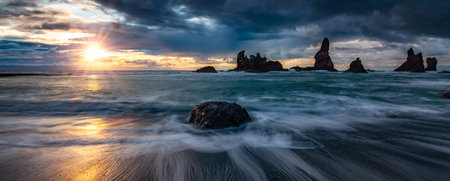 Rocky shore on Pacific Ocean West Coast. Washington, USA. Nature Background.の写真素材