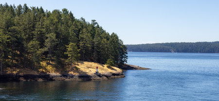 Canadian Landscape by the ocean and mountains. Summer Season. Gulf Islands near Vancouver Island, British Columbia, Canada. Canadian Landscape.の写真素材