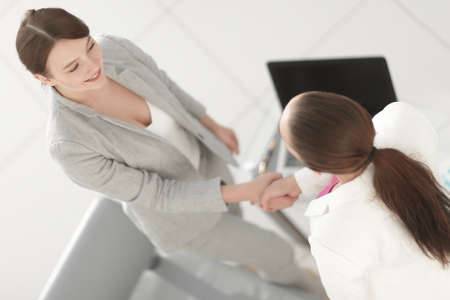 welcome and handshake business partnersの写真素材