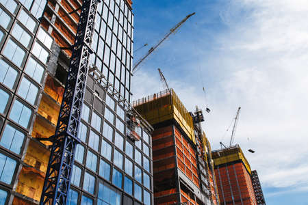 Building with Cranes, Midtown Manhattan, New York City, United Statesのeditorial素材