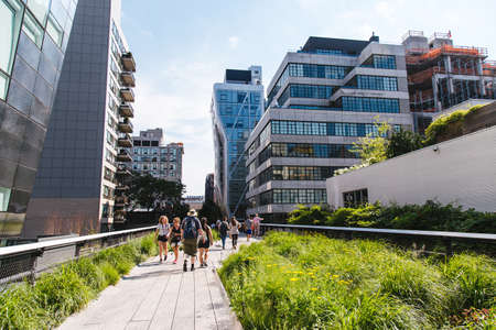 Summer tourist are walking on the High Line Park, New York USAのeditorial素材