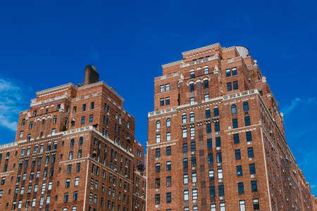 The elevated view from The High Line down West 27th Street, New York, USAのeditorial素材