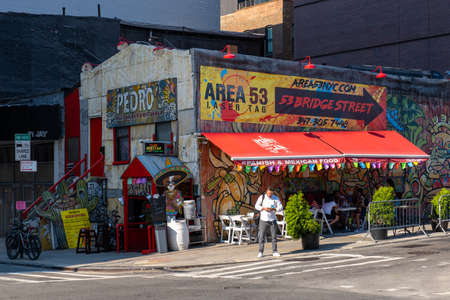 Brooklyn NY - USA - Jun 28 2019:  Buildings and street sense of Dumbo Brooklynのeditorial素材