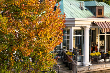New York City - USA - Oct 25 2019: Fall foliage color of Central Park in Manhattanのeditorial素材